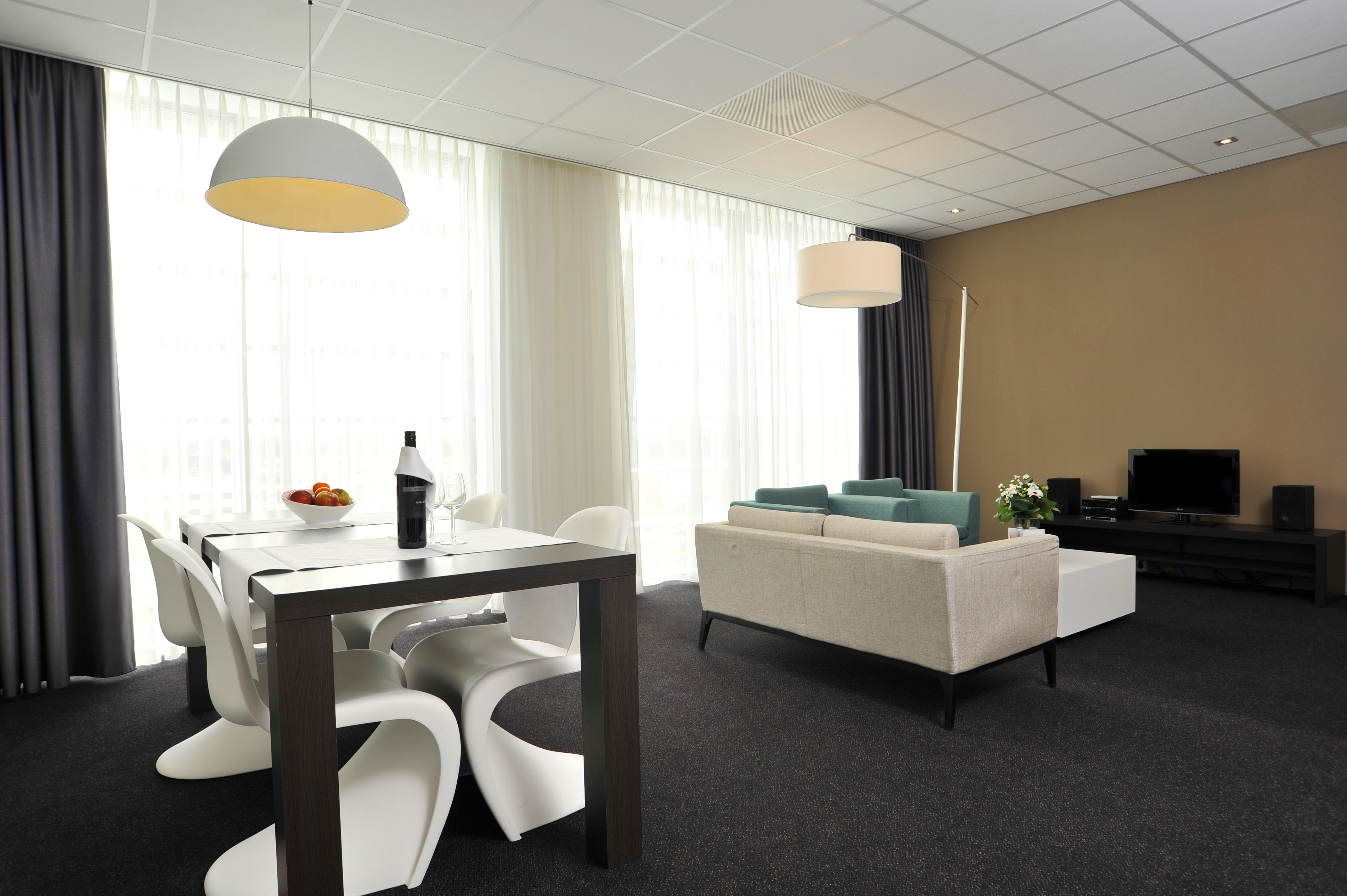 Fletcher Hotel-Restaurant Parkstad- Zuid Limburg Керкраде Экстерьер фото